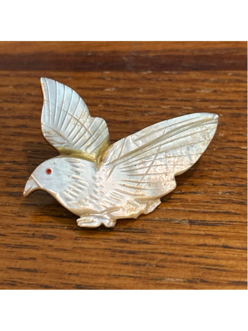 Women's Unbranded Mother of Pearl Bird Brooch One Size White Red